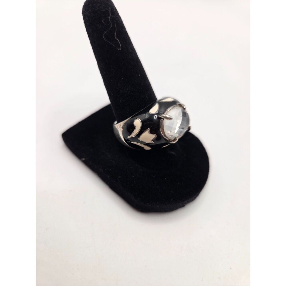 1821.  925 Sterling Silver Black and White Enamel Ring with Rhinestone